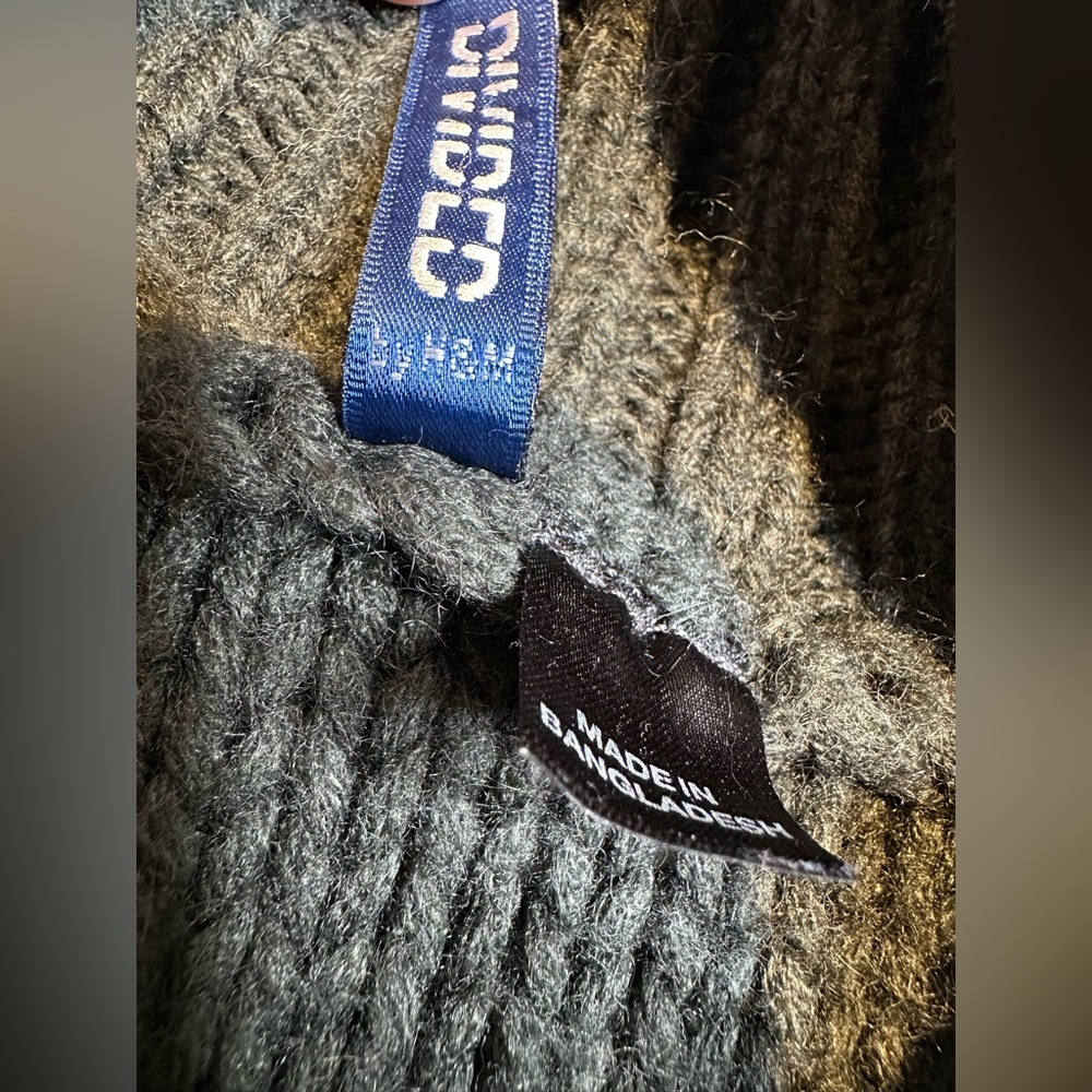 H&M Men's Shawl Collar Cable Knit Cardigan - Picture 6 of 7